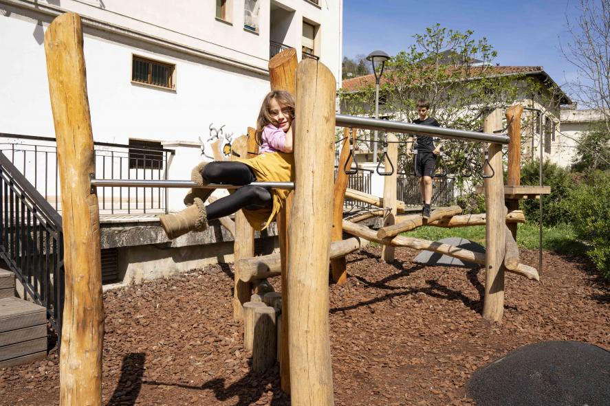 Parque de Itsasondo, segunda fase kimubat paisajismo jolas eremua parkea parque infantil