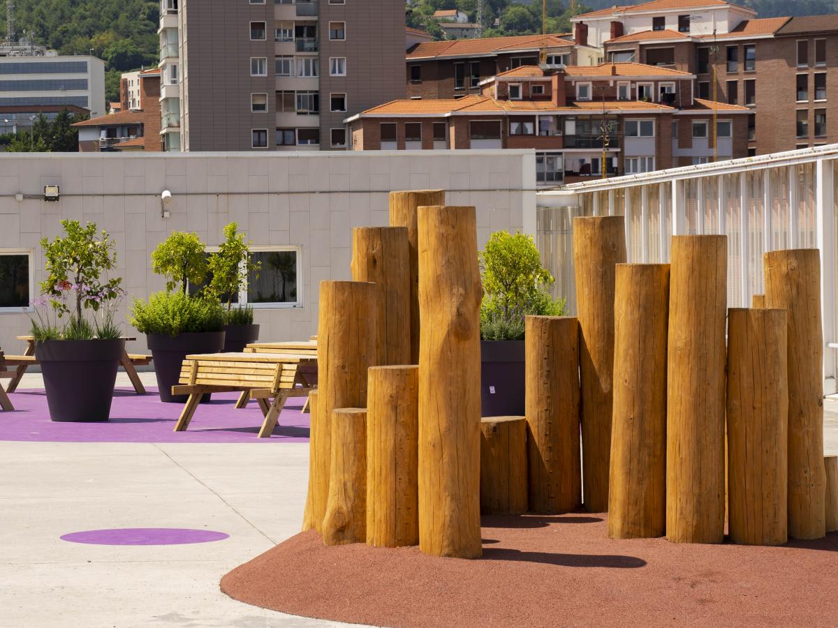 Urretxindorrako Ikastola Bilbao nondik kimubat paisajismo playground parque infantil