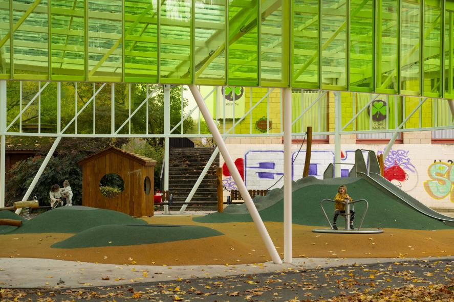 kimubat jolas eremu ordizia paisajismo playground parque infantil