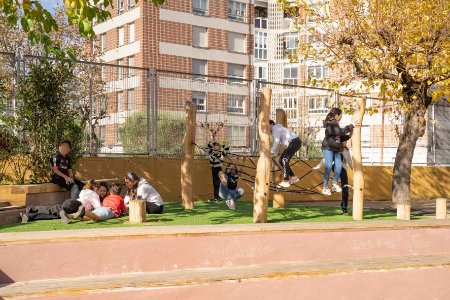 jolas eremuak parque infantil playground kimubat paisajismo gurutzeta bilbo